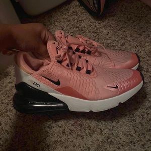 Nike 27cs|| woren once!~size. 5.5~